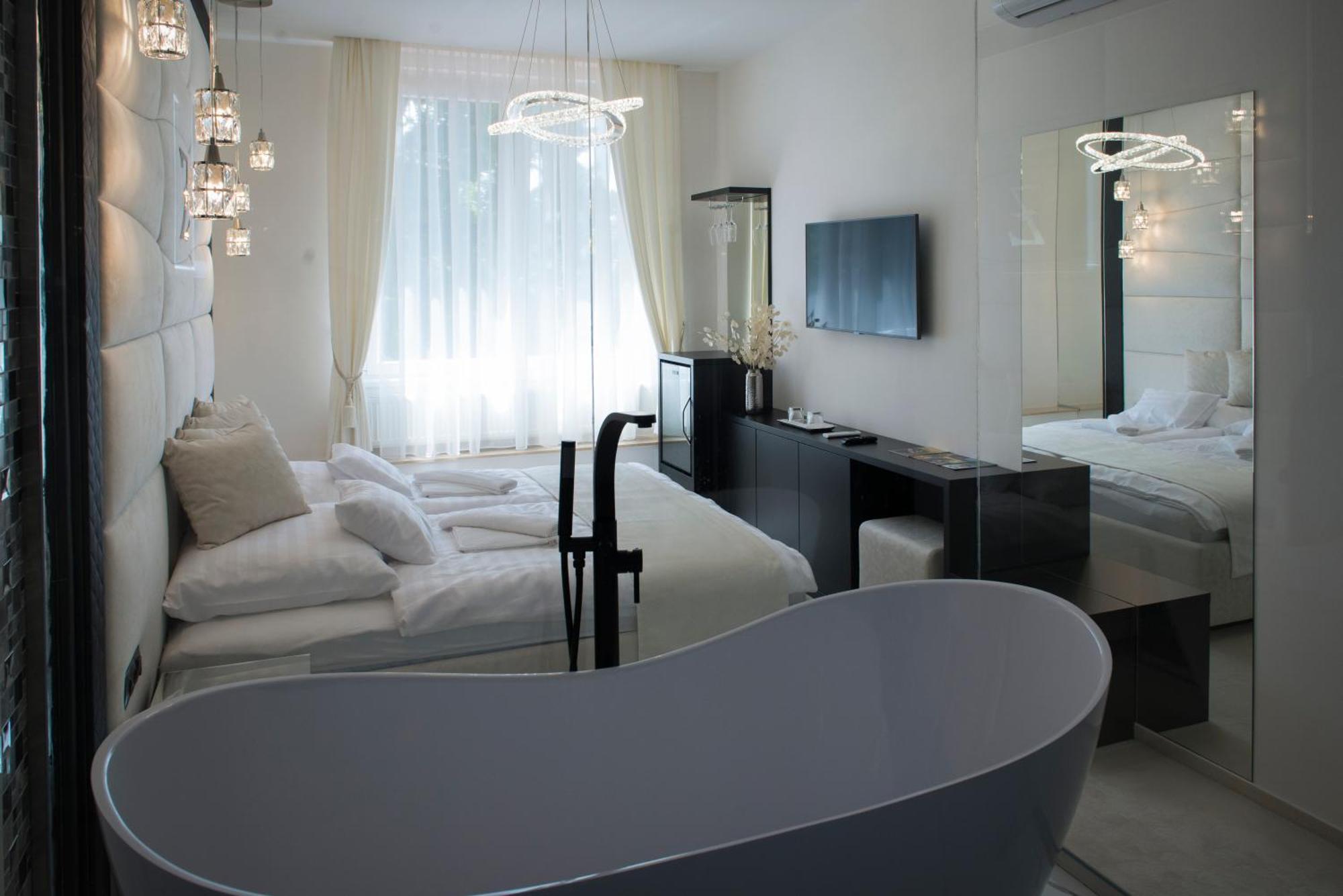 Z Rooms Boutique Zalaegerszeg Exteriör bild