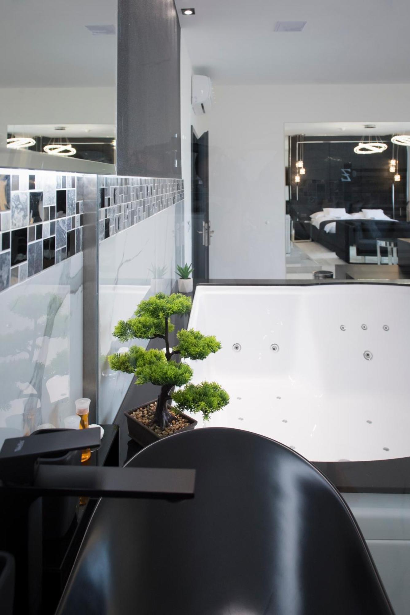 Z Rooms Boutique Zalaegerszeg Exteriör bild